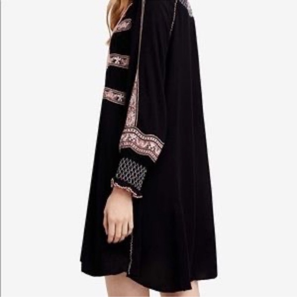 Free People Wind Willow Embroidered Peasant Boho Mini Tunic Dress Women’s SZ M - Picture 3 of 13